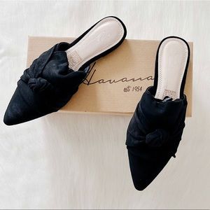 Vintage Havana Black Pointed Flats